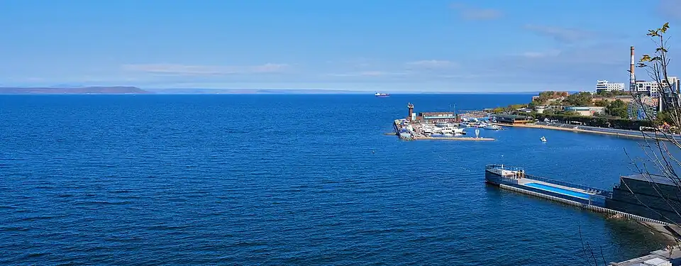 Вид на Спортивную гавань во Владивостоке