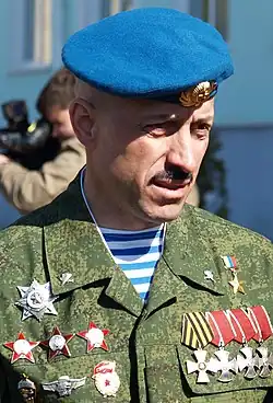 Голубой берет воздушно-десантных войск. Герой России Анатолий Лебедь