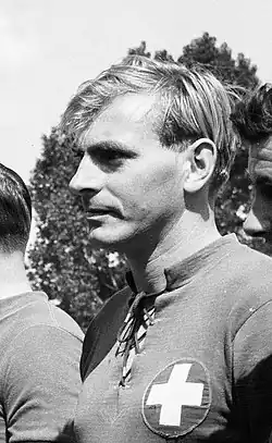 Андре Нёри в мая 1954