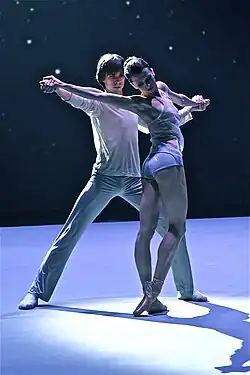 В балете «The Grey Area» Дэвида Доусона (партнёрша — Анна Тихомирова), телеконкурс «Большой балет», 2012