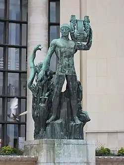 Аполлон Мусагет, дворец Шайо, Париж