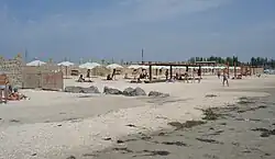 Платный пляж