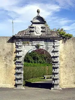 Ворота аббатства