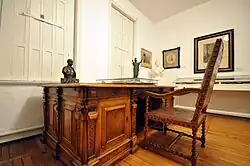 Рабочий стол и стул фон Бисмарка