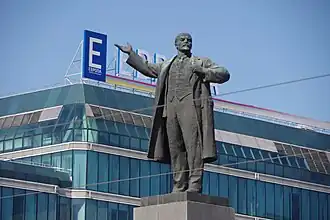 Памятник В.&nbsp;И.&nbsp;Ленину