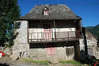 Типичный старый дом