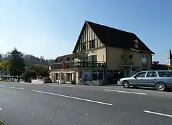 Гостиница с рестораном