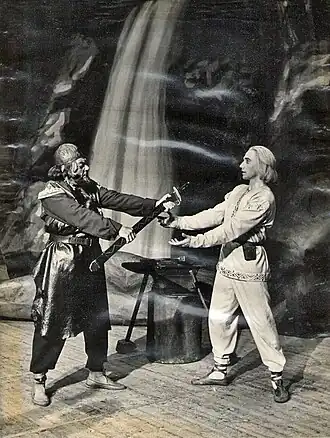 Финский кузнец и Калевипоэг. Калевипоэг покупает меч