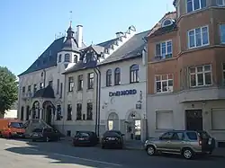 Здание банка в стиле югенд в Новом городе по улице Liepų (улица Лие́пу)