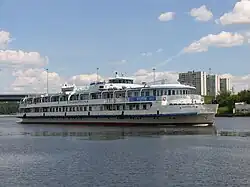 Теплоход Башкортостан на Химкинском водохранилище