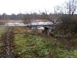 Беково. Усадьба Устиновых. Мостик. 2011 год.