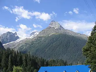 Вид на гору Белалакая из Домбайской поляны