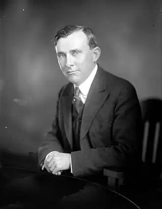 Официальный портрет Грейвза 1927 года