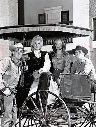 Актёрский состав сериала в 1965 году.