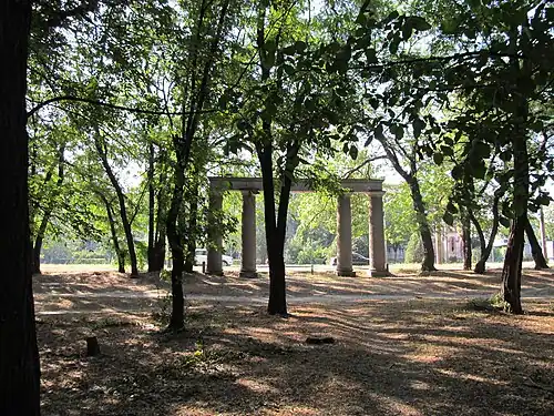 вид на проспект с территории садстанции