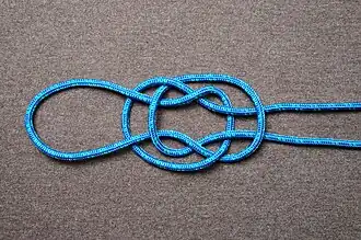 Амфорный узел может быть использован для переноски мешка