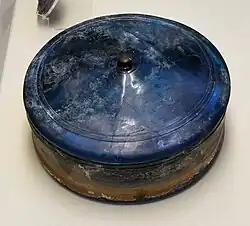 Пиксида. I в. н. э. Стекло. Рим. Британский музей, Лондон