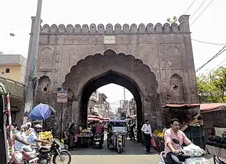 В район «Шри Деви Мандир»