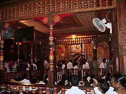 Далада-Малигава - храм Священного Зуба Будды