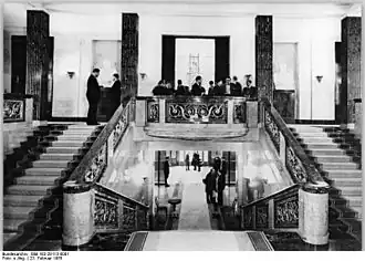 Интерьеры Посольства СССР в Германии, Берлин. Архитектор А.&nbsp;Я.&nbsp;Стрижевский, при участии в строительстве Г.&nbsp;И.&nbsp;Лебединского