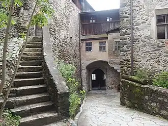 Внутренний дворик замка