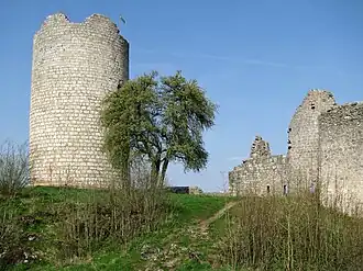 Бывший бергфрид замка