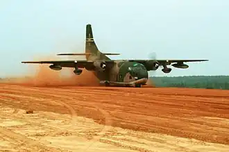 Fairchild C-123 Provider аналогичной модификации