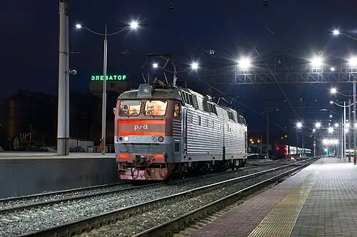 Электровоз ЧС7-271 на станции