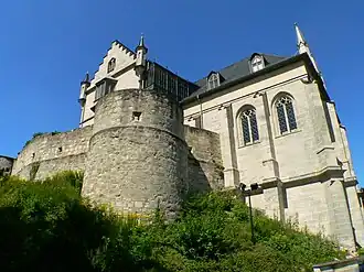 Угловая башня и замковая церковь