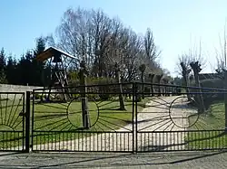 Колокольня на кладбище