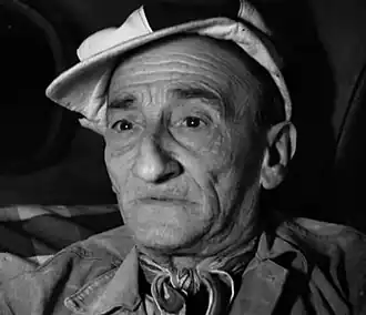 Карло Пизакане в роли Капаннелле в фильме «Дерзкий налёт неизвестных злоумышленников».