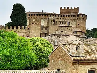 Вид замка с юго-западной стороны