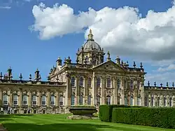 Замок Ховард. Центральный корпус