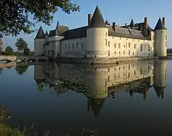 Замок Плесси-Бурре