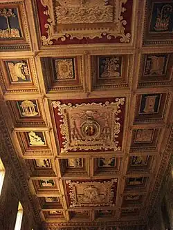 Потолок нефа