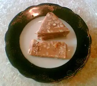 Молочный шербет с арахисом