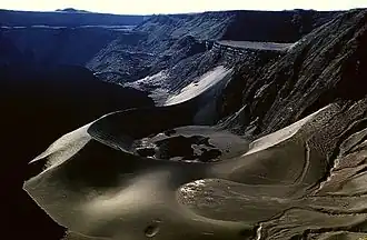 Вулкан Серро-Асуль. Снимок Смитсоновского института.