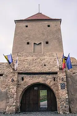 Ворота, ведущие в крепость