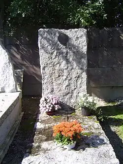 Могила Ребюффа на кладбище Шамони-Монблан