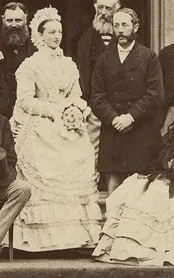 Фотография Чарльза Дугласа-Хьюма, 12-го графа Хьюма, с женой Мэри, сделанная в 1870 году.