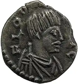 Профиль Одоакра на равеннской монете 477 года