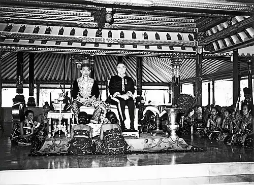 Султан в кератоне, 1940 год