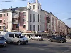 Пересечение Февральской улицы с проспектом Ленина