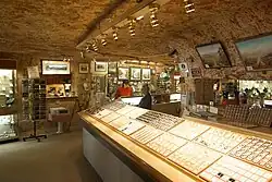 Подземный музей драгоценностей