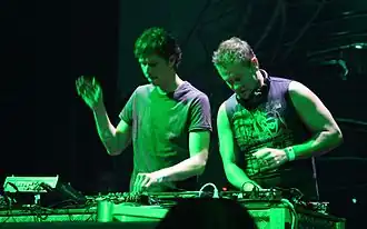 Cosmic Gate выступают на вечеринке Godskitchen, Мельбурн, Австралия (Oct’06)