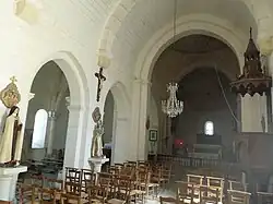 Интерьер церкви Св. Петра в оковах