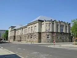 Третье здание на Гюнтцштрассе (южный фасад)