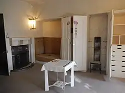 Хилл Хаус. Спальня. Архитектор Ч. Р. Макинтош. Хеленсборо, Шотландия