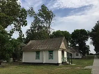 Дома сотрудников заповедника в Дамчике