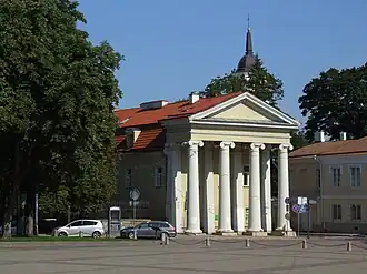 Дворец де Реусов. Фасад восточного корпуса